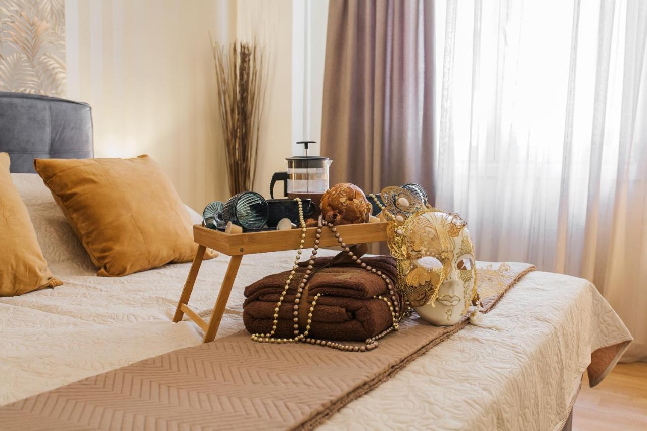 Lovely Renovated Apartment Walk To Acropolis Athen Exterior foto